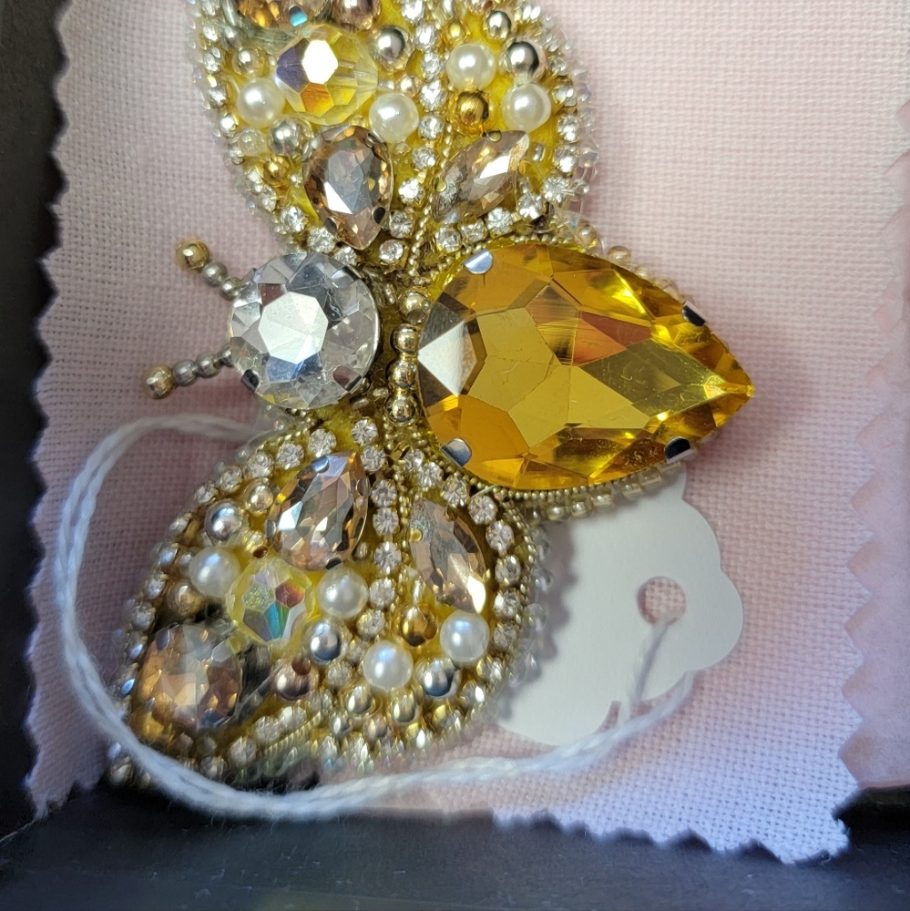 Brooch